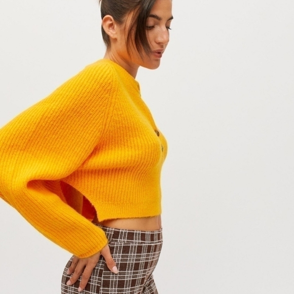 URBAN Outfitters BDG Harlow Henley Sweater - Picture 3 of 9